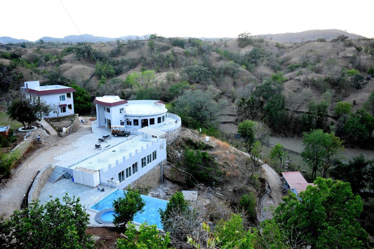 The Sky Imperial Pavoreal Jungle Resort Kumbhalgarh Dış mekan fotoğraf
