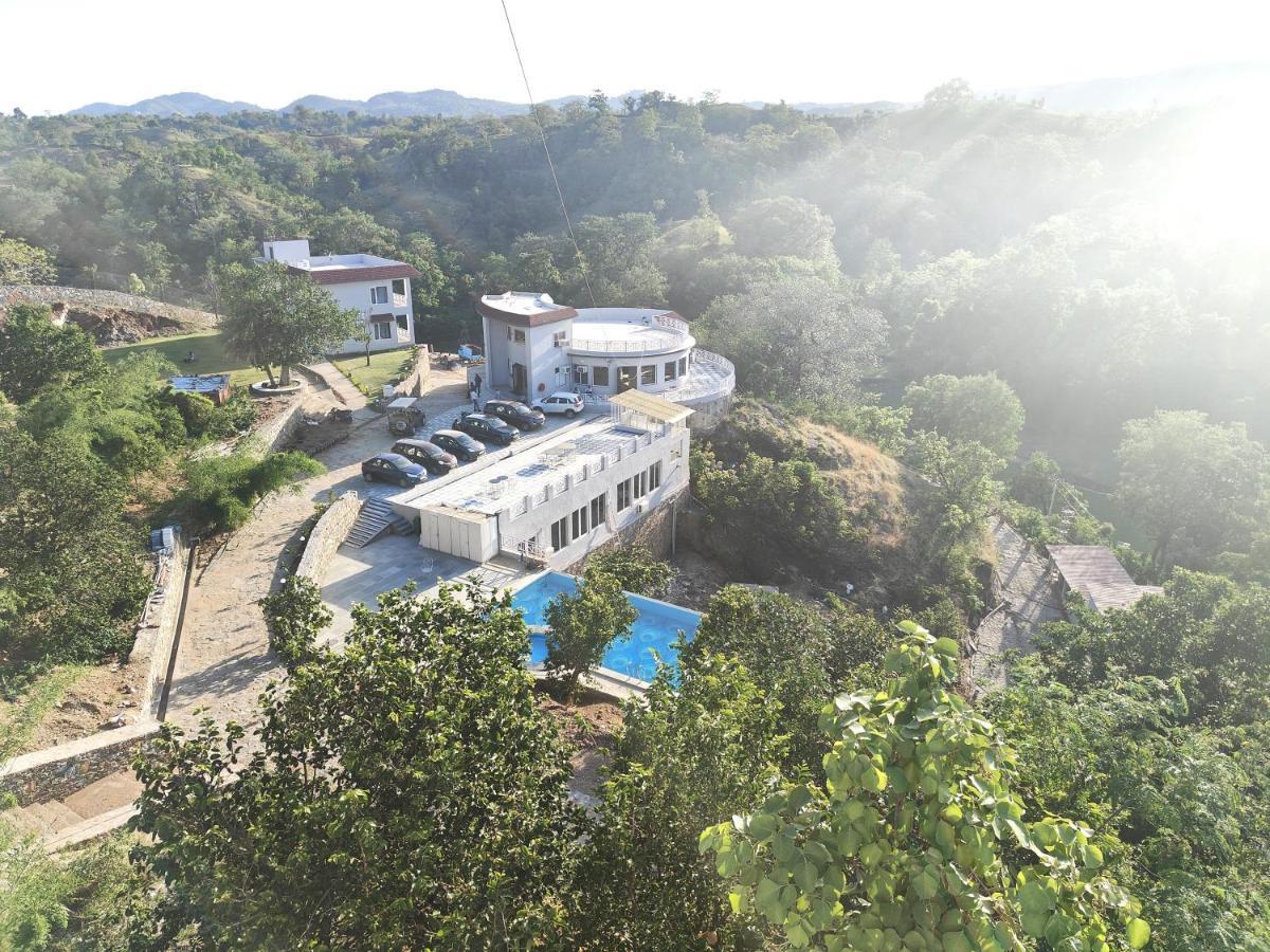 The Sky Imperial Pavoreal Jungle Resort Kumbhalgarh Dış mekan fotoğraf