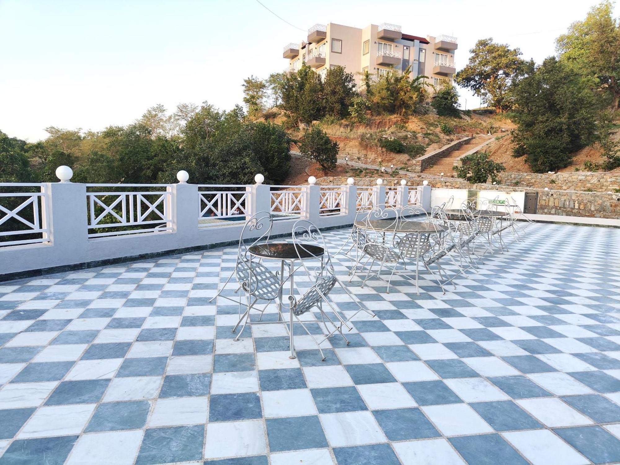 The Sky Imperial Pavoreal Jungle Resort Kumbhalgarh Dış mekan fotoğraf