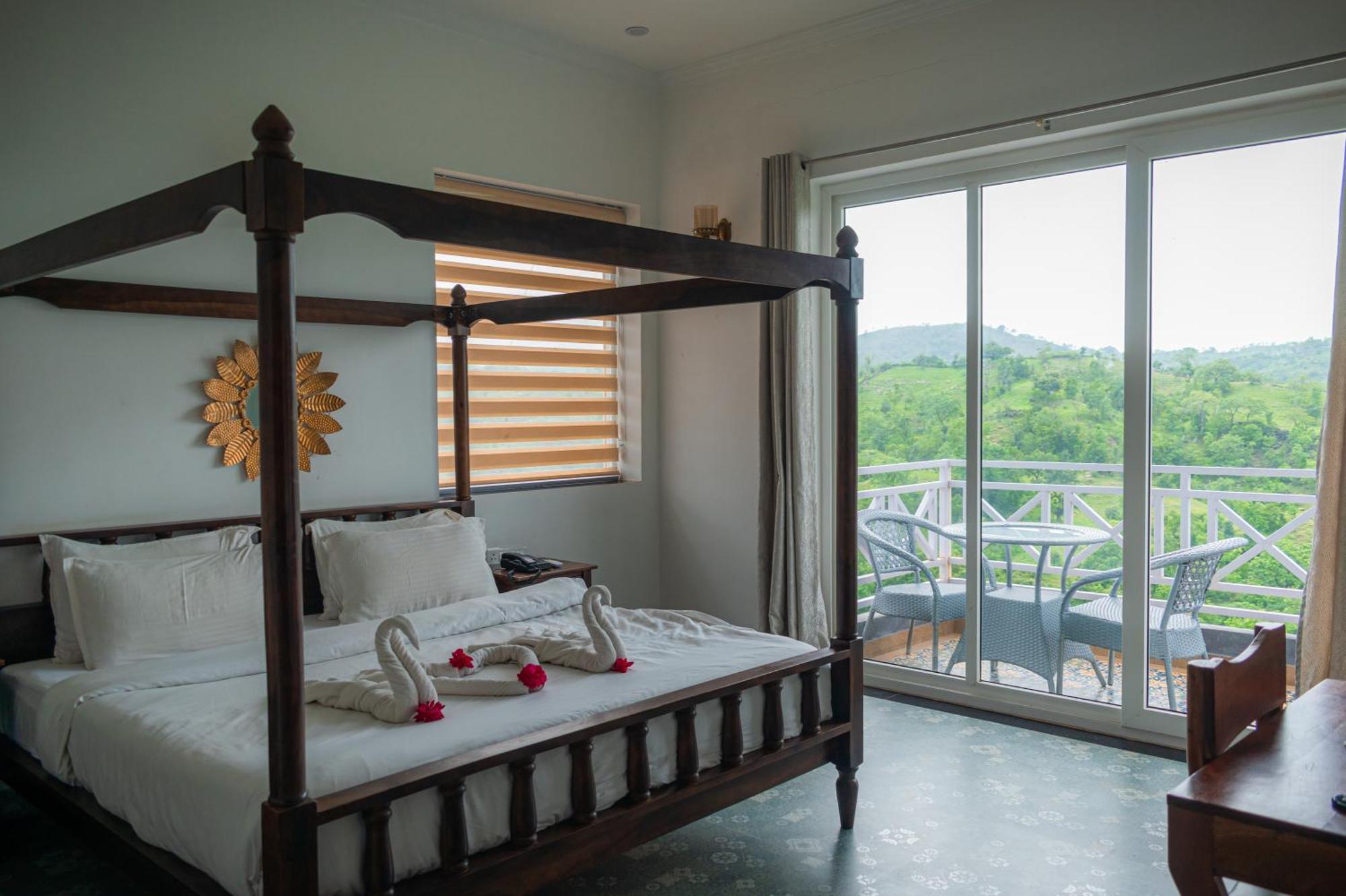 The Sky Imperial Pavoreal Jungle Resort Kumbhalgarh Dış mekan fotoğraf
