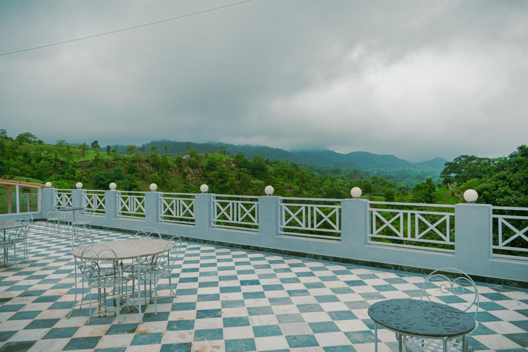 The Sky Imperial Pavoreal Jungle Resort Kumbhalgarh Dış mekan fotoğraf